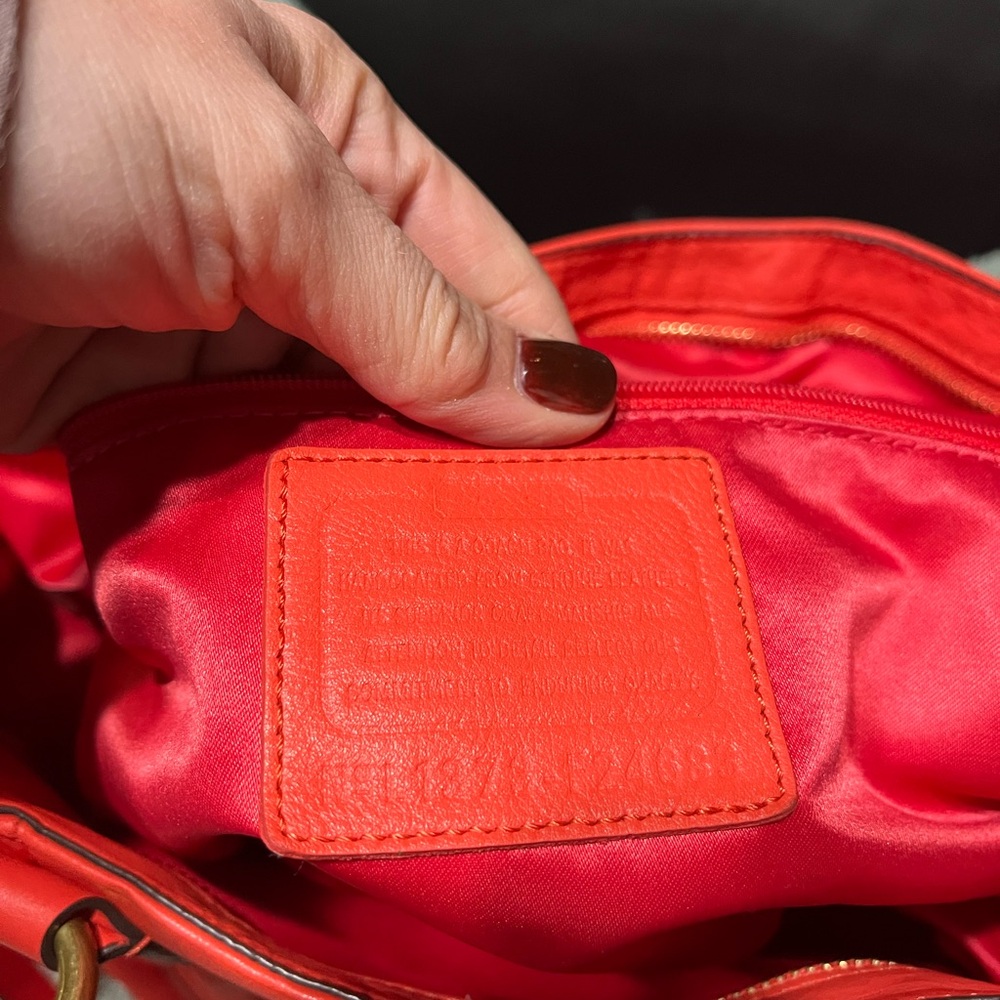 Vintage Coach Campbelle Belle Satchel in coral leather - Picture 6 of 6